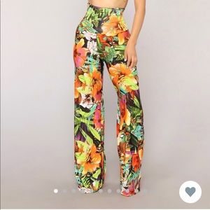 Fashion Nova “Take Me to Maui” Pants